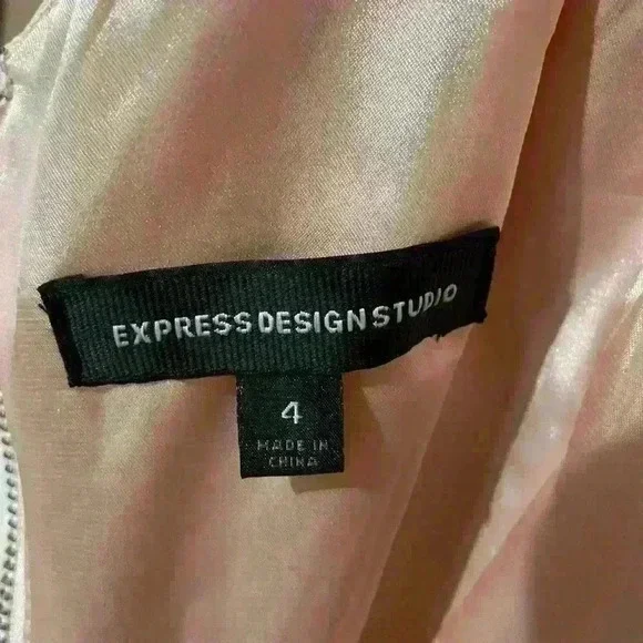 Express design‎ studio dress - Picture 3 of 10